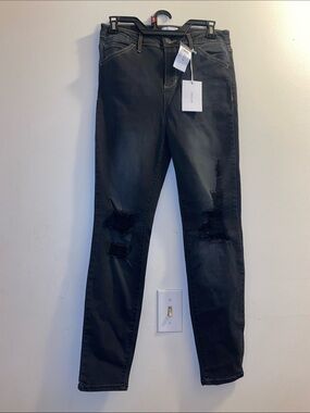 NWT Cello High Rise Distressed Skinny Jeans - Dark Wash